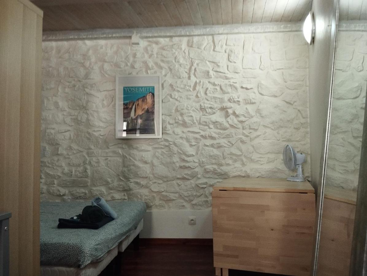 Studio - Hypercentre - Wifi Et Clim Тулон Екстериор снимка